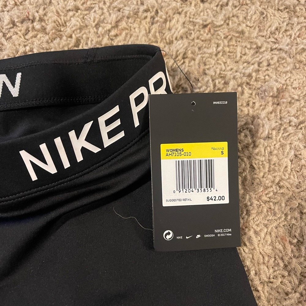 Nike pro Capri length